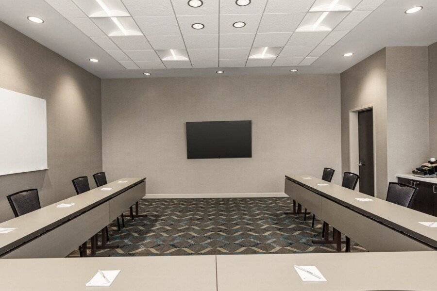 Residence Inn by Marriott New York JFK Airport conference room,meeting room