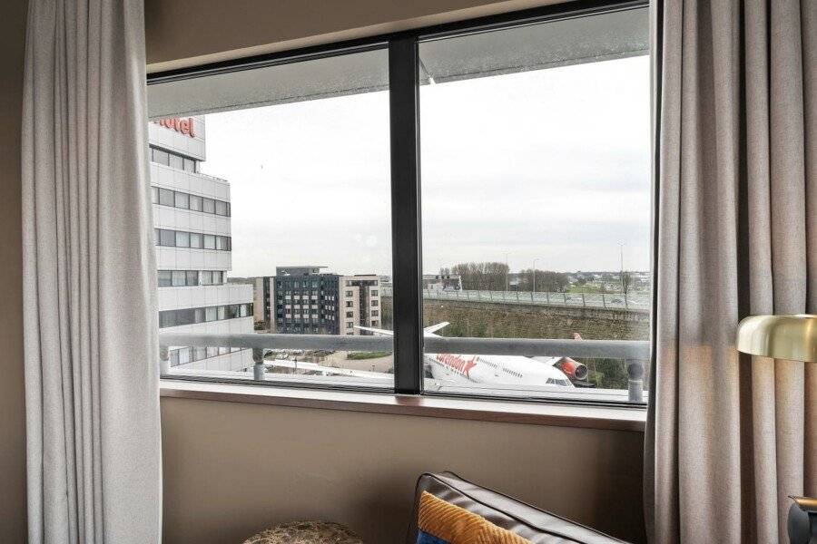 Corendon Amsterdam Schiphol Airport, a Tribute Portfolio Hotel 