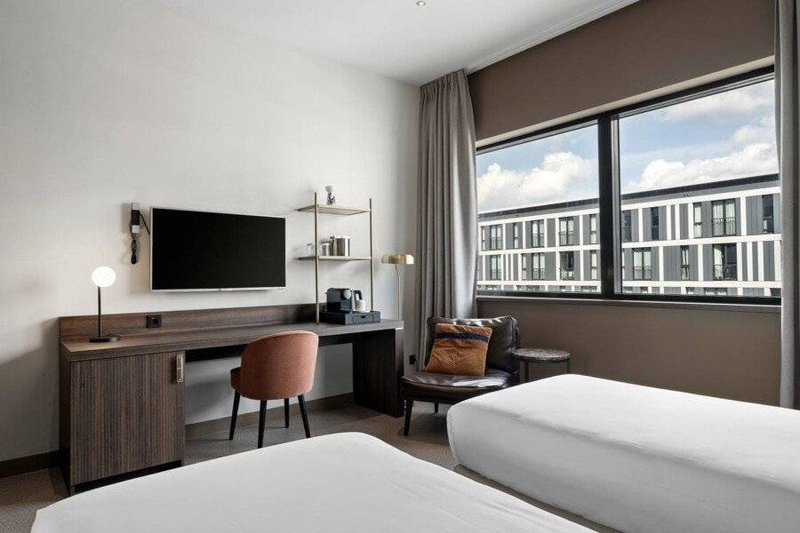 Corendon Amsterdam Schiphol Airport, a Tribute Portfolio Hotel hotel bedroom