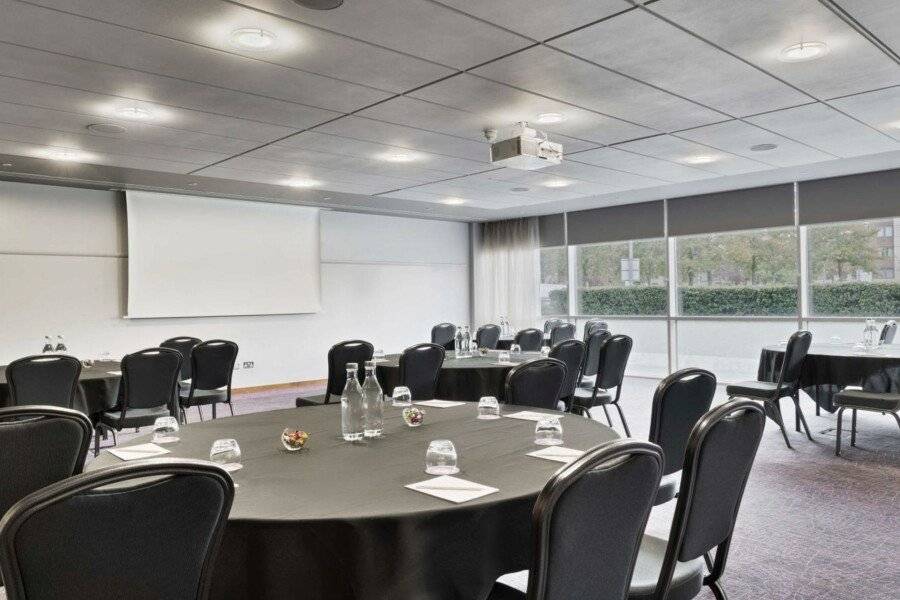 Radisson Hotel and Conference Centre London Heathrow conference room,meeting room