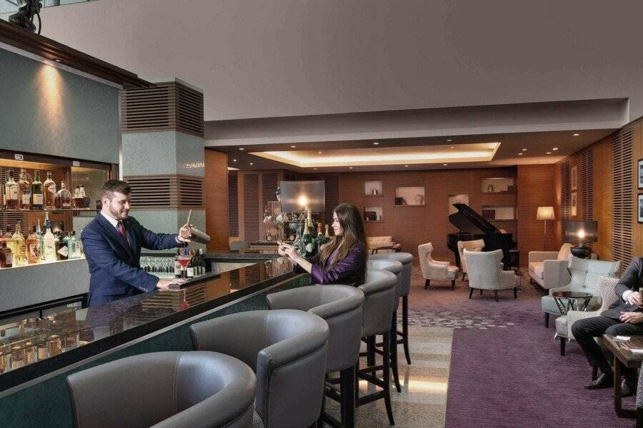 Sofitel London Heathrow bar,lobby