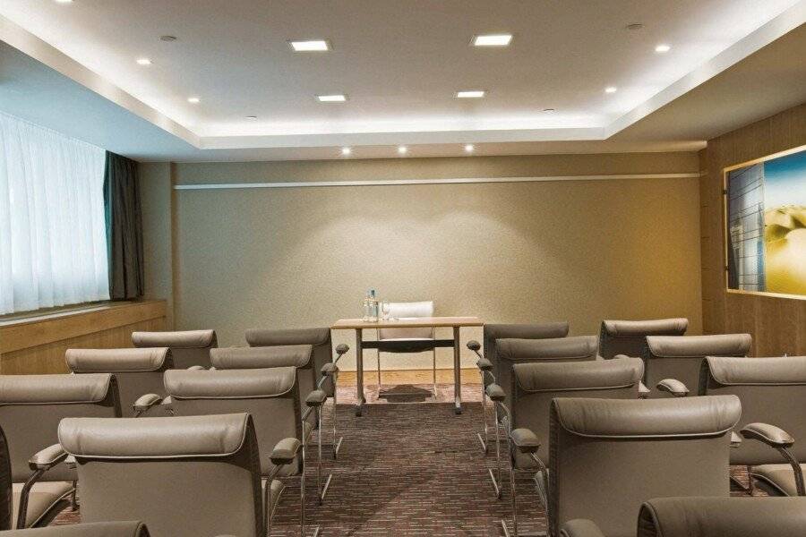 Sofitel London Heathrow conference room,meeting room