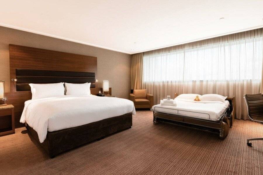 Sofitel London Heathrow hotel bedroom