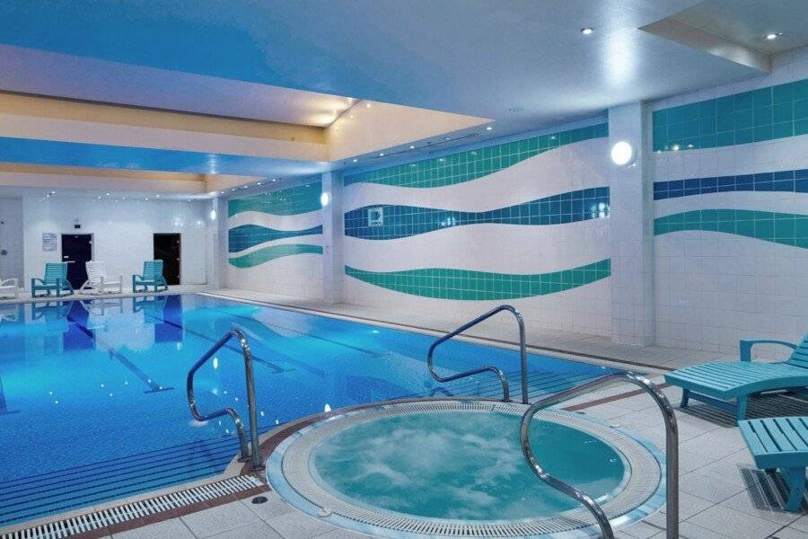 London Heathrow Marriott Hotel indoor pool,spa,jacuzzi