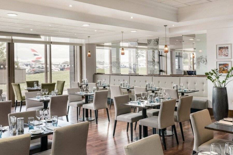 Renaissance London Heathrow Hotel restaurant