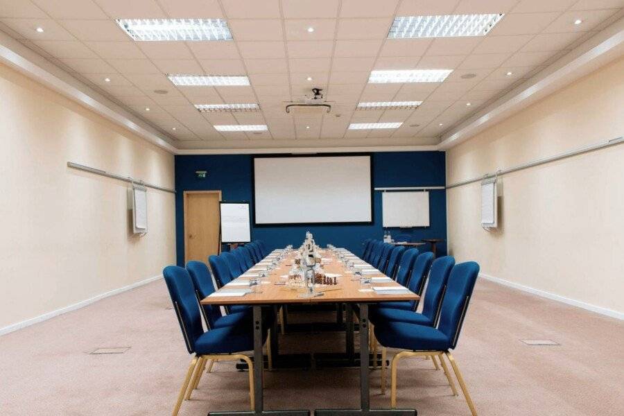 Renaissance London Heathrow Hotel conference room,meeting room