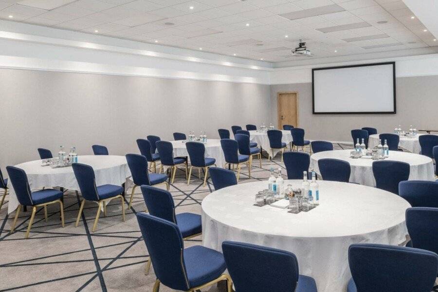 Renaissance London Heathrow Hotel conference room,meeting room