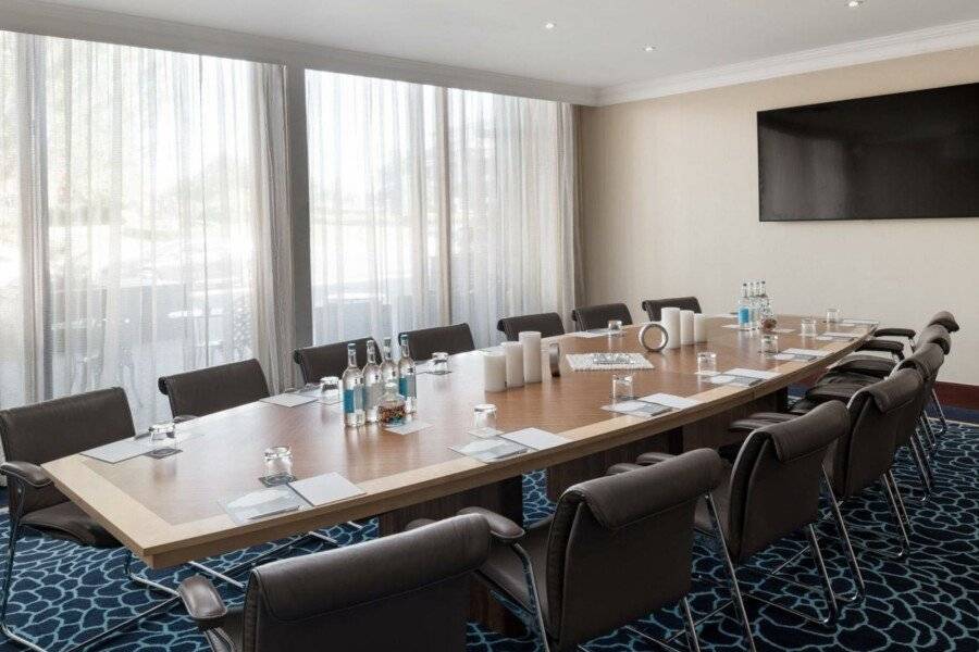 Renaissance London Heathrow Hotel conference room,meeting room