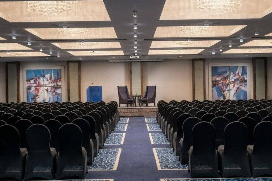 Renaissance London Heathrow Hotel conference room,meeting room