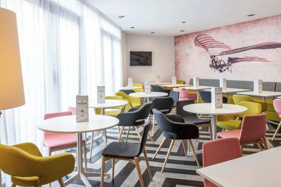 ibis Styles London Heathrow Airport restaurant