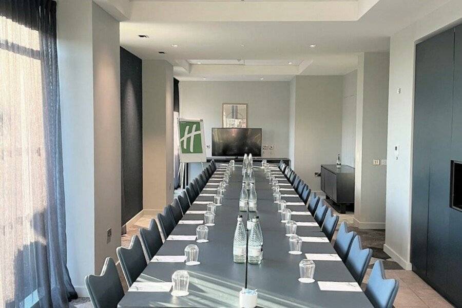 Holiday Inn London Heathrow conference room,meeting room