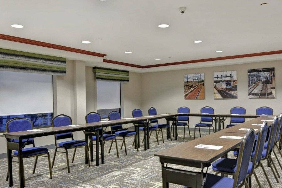 Hampton Inn & Suites-Harrison-Riverwalk conference room,meeting room