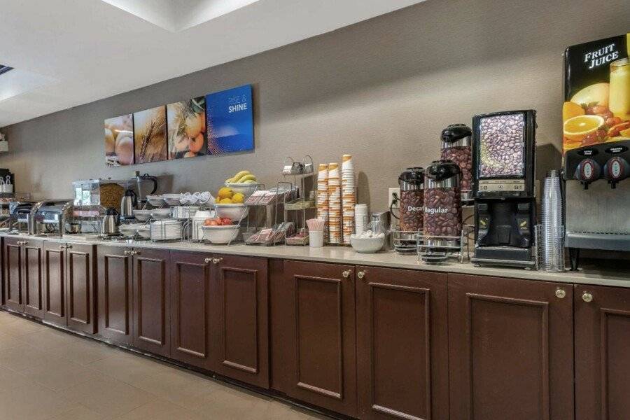 Comfort Suites - Harrison breakfast