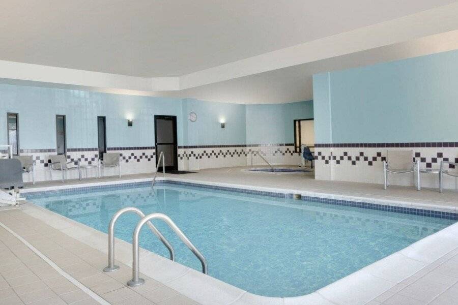 SpringHill Suites by Marriott International Airport indoor pool