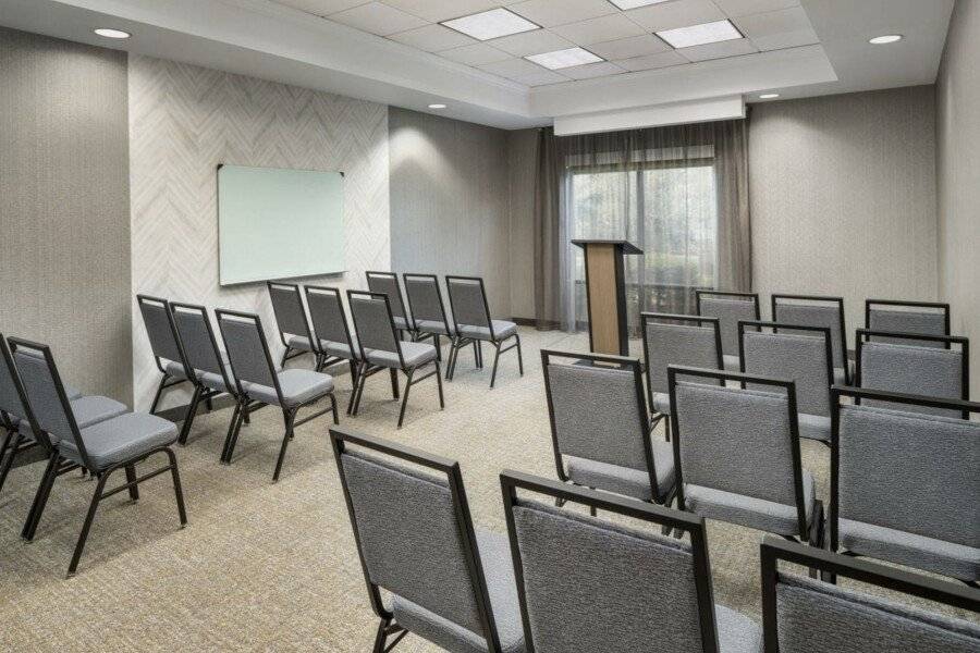 SpringHill Suites by Marriott International Airport conference room,meeting room