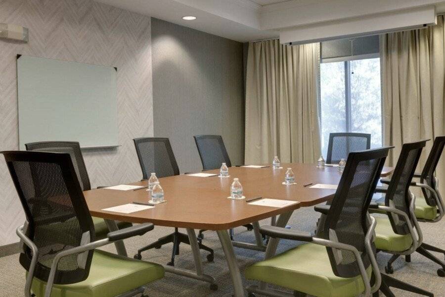 SpringHill Suites by Marriott International Airport conference room,meeting room