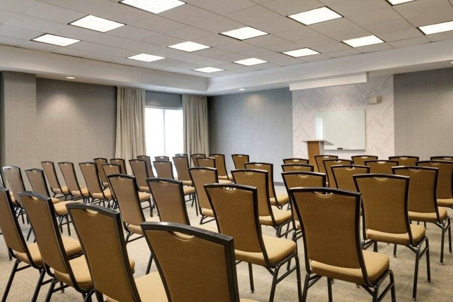 SpringHill Suites by Marriott International Airport conference room,meeting room