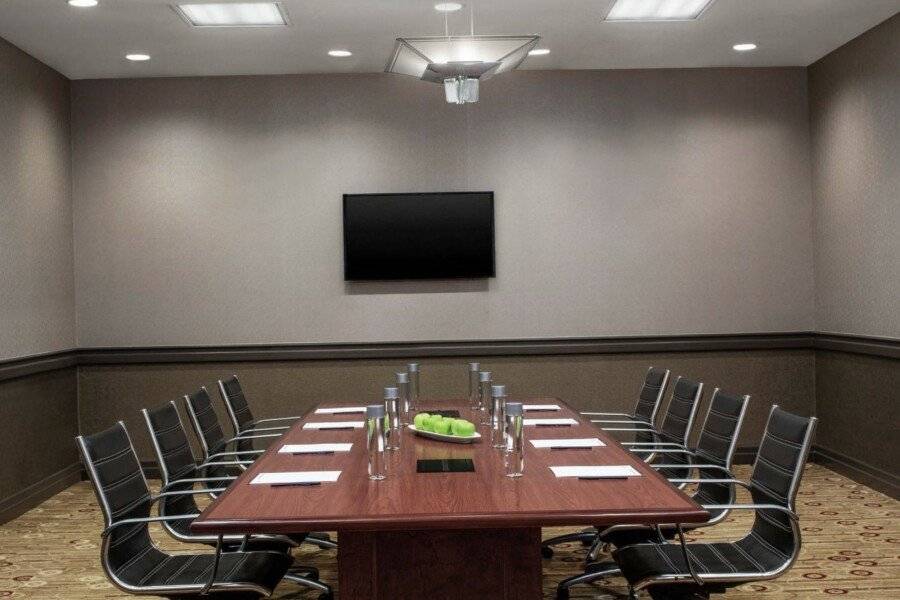 DoubleTree by Hilton Hotel Airport conference room,meeting room