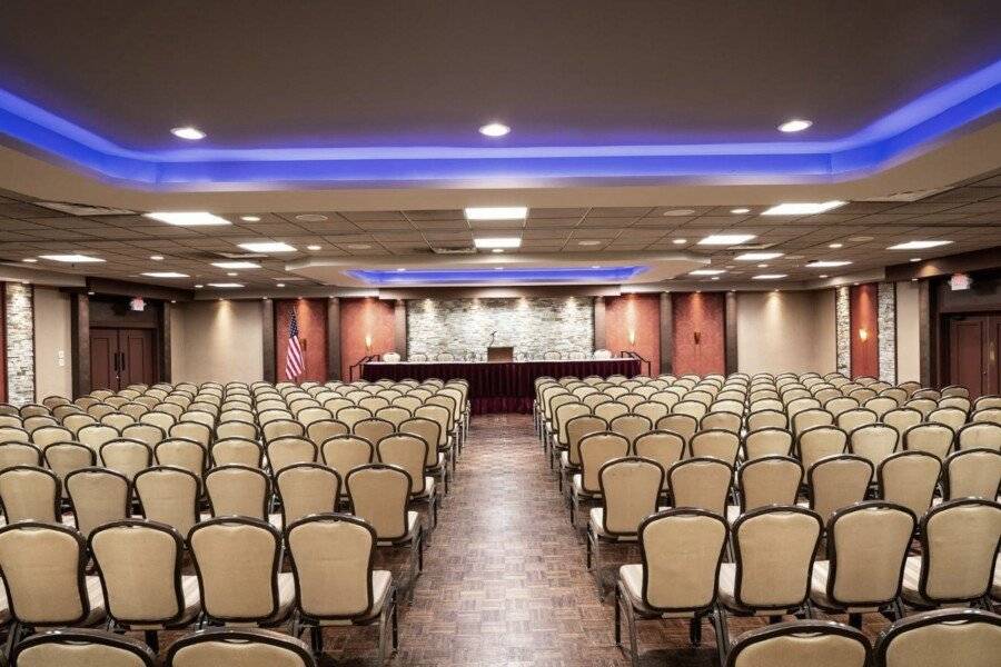 Holiday Inn International Airport conference room