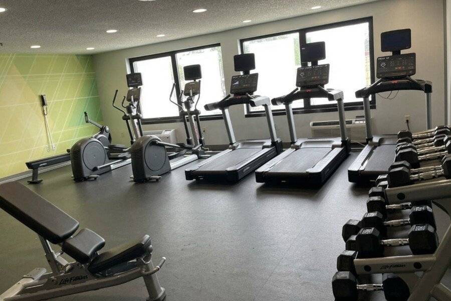 Holiday Inn International Airport fitness centre