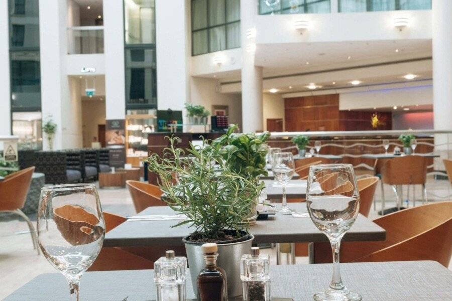 Sofitel London Gatwick restaurant