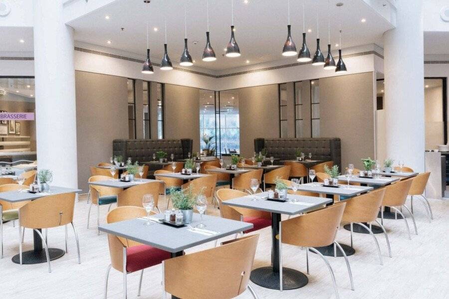 Sofitel London Gatwick restaurant