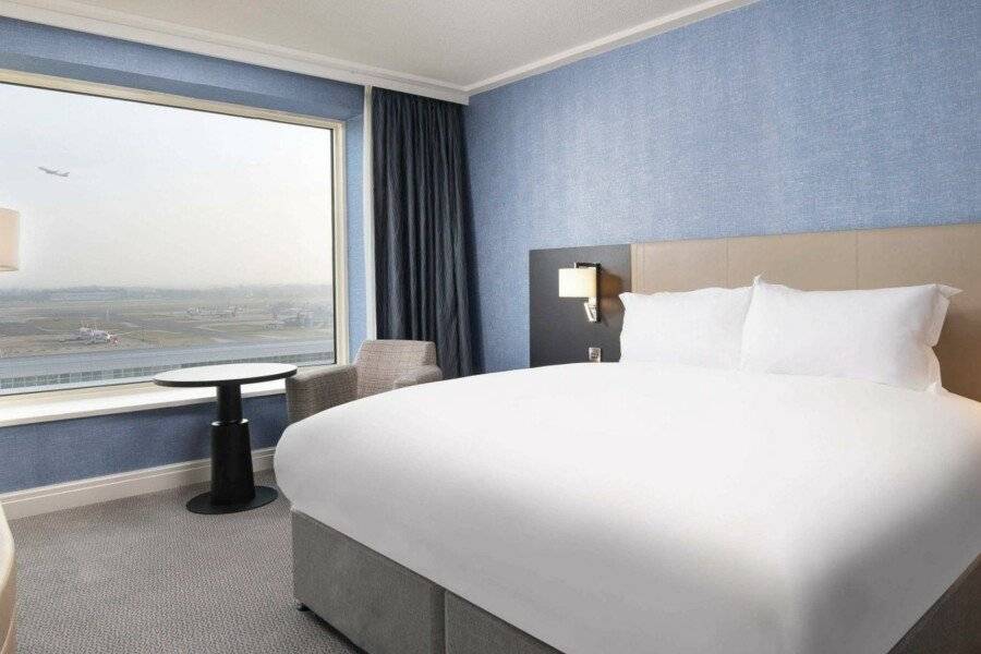 Sofitel London Gatwick hotel bedroom,ocean view