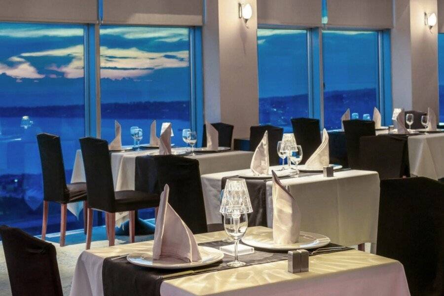 Kaya İstanbul Fair & Convention restaurant,ocean view