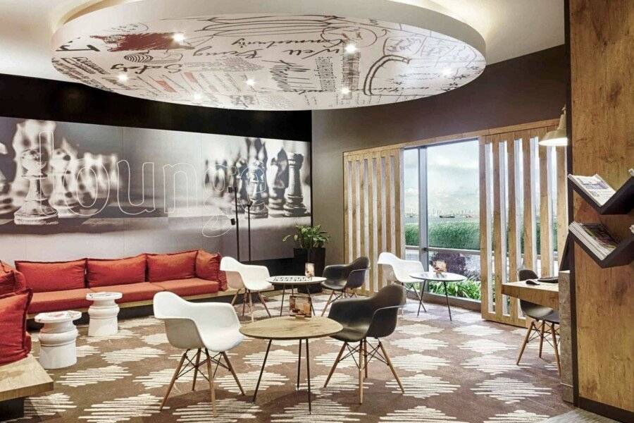 Ibis Istanbul Zeytinburnu lobby