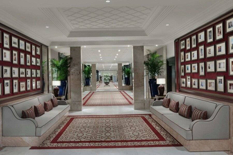 Çırağan Palace Kempinski Istanbul lobby