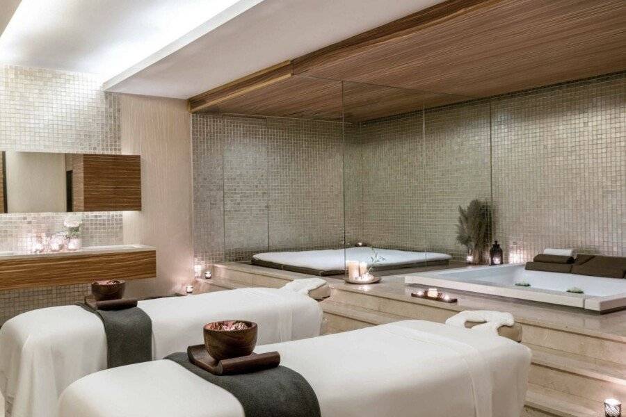 Swissotel The Bosphorus Istanbul spa,jacuzzi