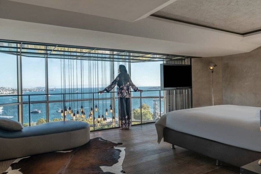 Swissotel The Bosphorus Istanbul hotel bedroom,ocean view