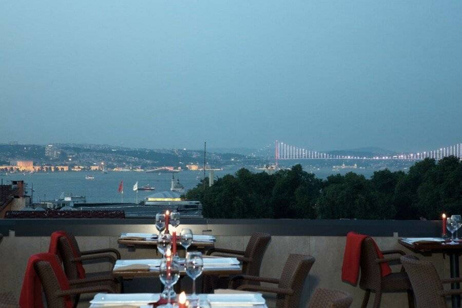 Erboy Hotel Istanbul Sirkeci rooftop pool,ocean view,restaurant