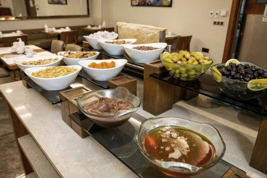 Erboy Hotel Istanbul Sirkeci breakfast