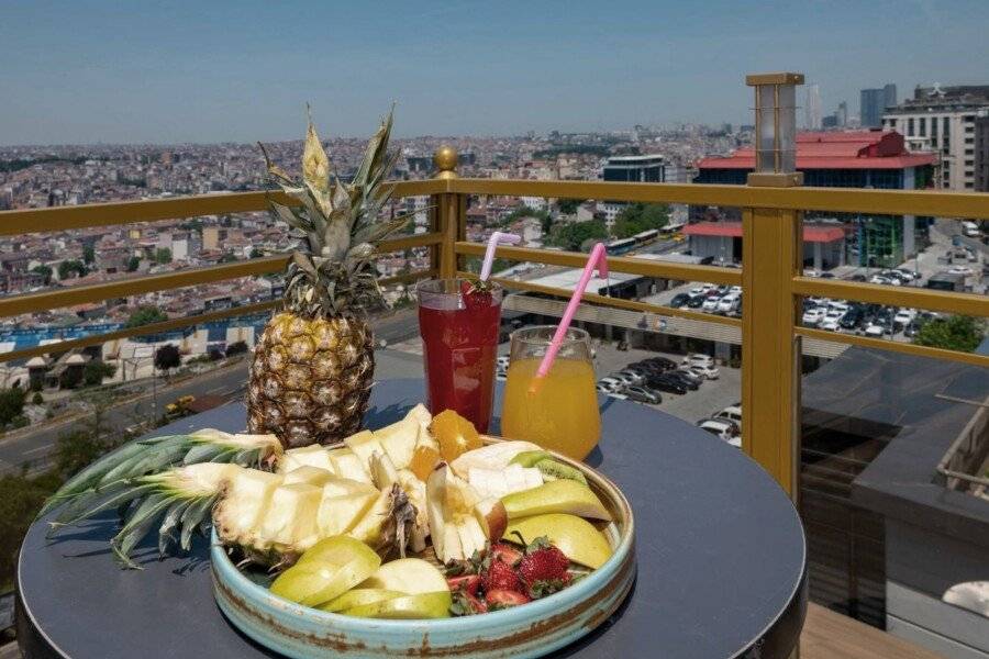 Ramada By Wyndham Istanbul Pera Taksim 