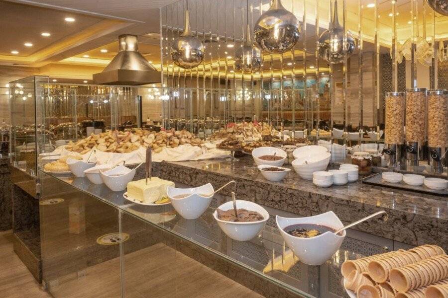 Ramada By Wyndham Istanbul Pera Taksim restaurant, breakfast