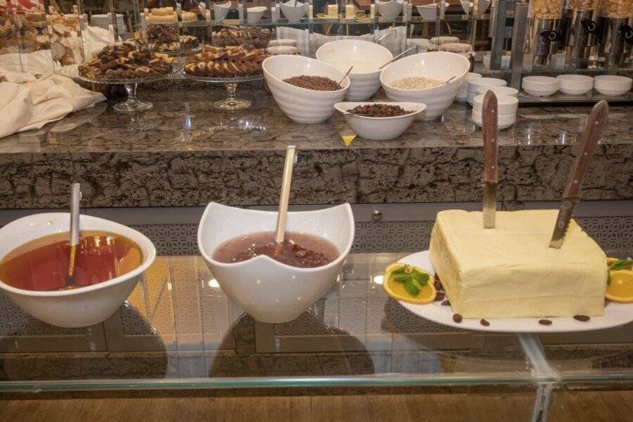 Ramada By Wyndham Istanbul Pera Taksim breakfast