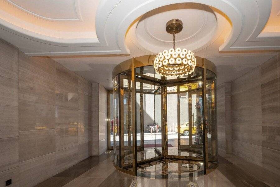 Ramada By Wyndham Istanbul Pera Taksim lobby