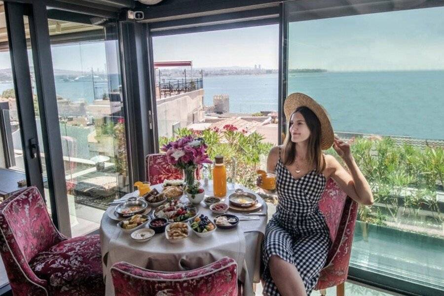 Tria Hotel Istanbul-Special Category ,restaurant,ocean view