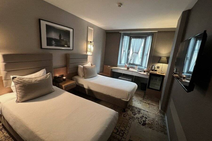 All Seasons Hotel, Istanbul hotel bedroom