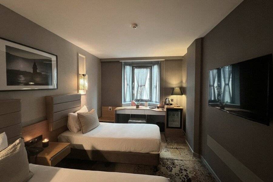 All Seasons Hotel, Istanbul hotel bedroom