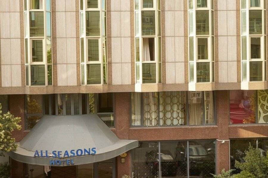 All Seasons Hotel, Istanbul facade, parking