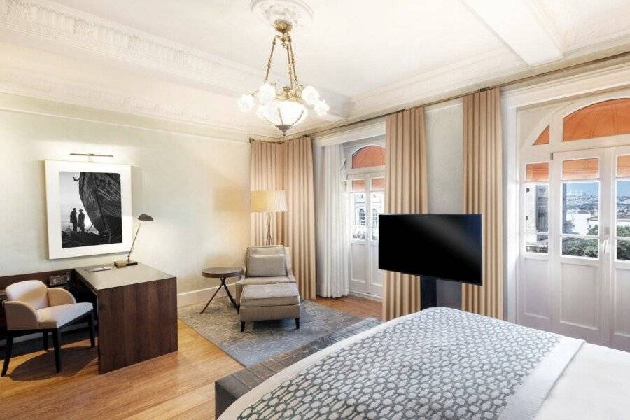 Park Hyatt Istanbul - Macka Palas hotel bedroom