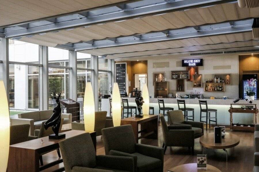 ISG Sabiha Gökçen Airport Hotel bar,lobby