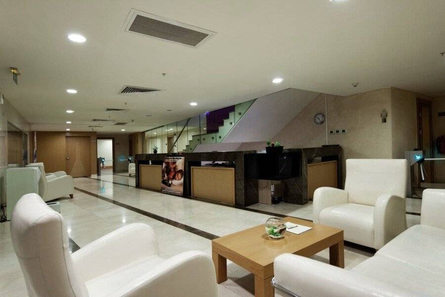 The Green Park Pendik lobby,front desk,