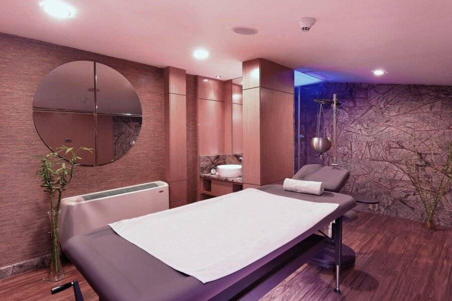 The Green Park Pendik spa