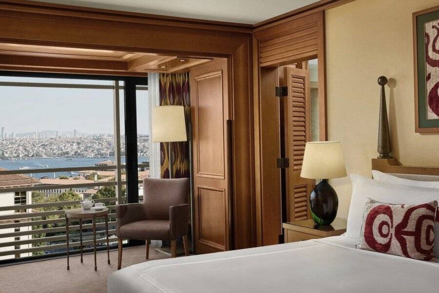 Divan Istanbul hotel bedroom,ocean view