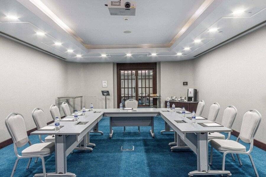 Wyndham Grand Istanbul Kalamış Marina Hotel conference room,meeting room