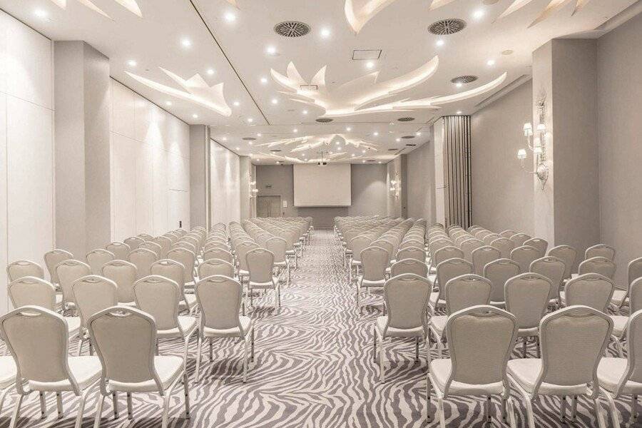 Wyndham Grand Istanbul Kalamış Marina Hotel conference room,meeting room