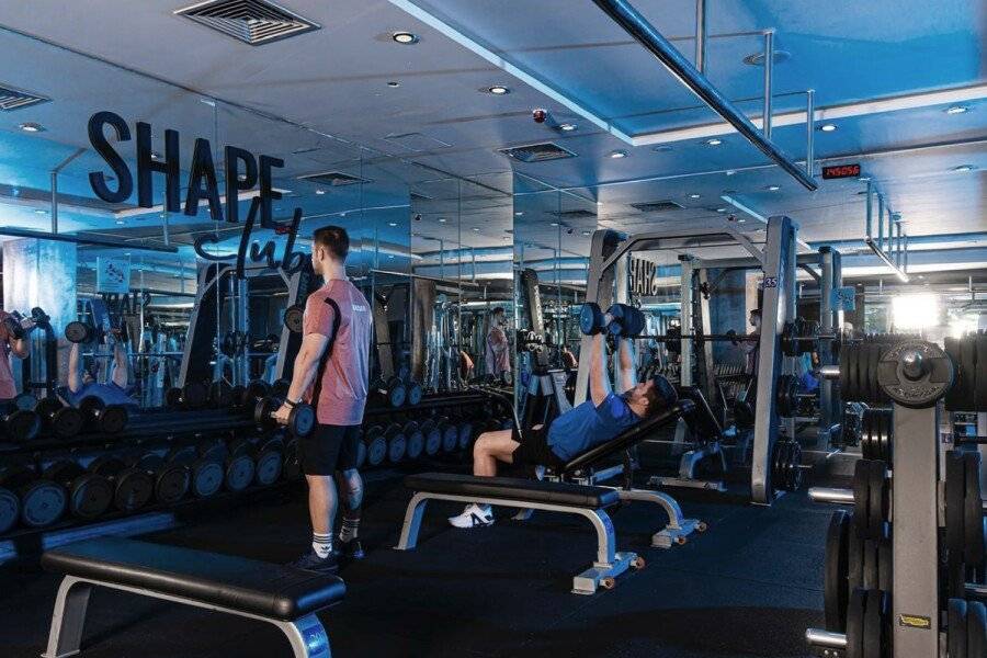 Wyndham Grand Istanbul Kalamış Marina Hotel fitness centre